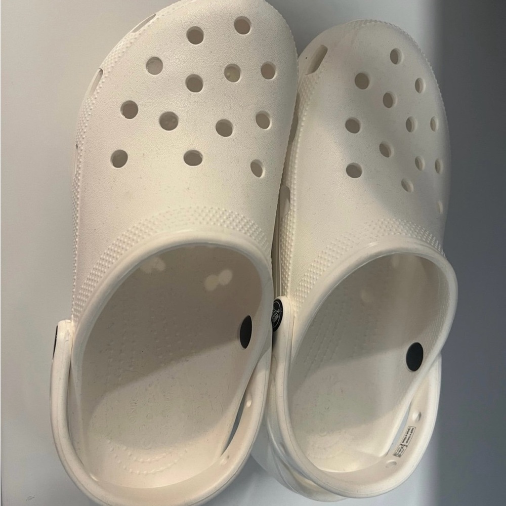 White platform crocs
